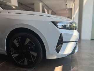 Opel Astra 2026 EDITION 1,5 DIESEL 130HP AT8-thumb-16