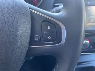 Renault Captur 2018-thumb-17