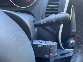 Renault Captur 2018-thumb-19