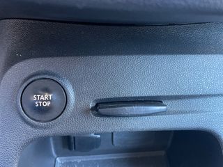 Renault Captur 2018-thumb-23