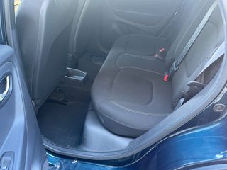 Renault Captur 2018-thumb-30