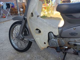 Honda C 2000-thumb-10