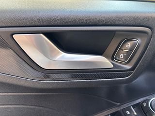 Ford Kuga 2021 1.5 BLUE DCi ST-LINE-thumb-38