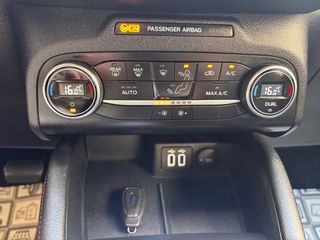 Ford Kuga 2021 1.5 BLUE DCi ST-LINE-thumb-23