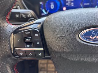 Ford Kuga 2021 1.5 BLUE DCi ST-LINE-thumb-31