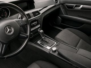 Mercedes-Benz C 180 2013 1,6 AVANGARDE 164HP AUTO-thumb-10
