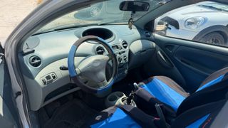Toyota Yaris 1999-thumb-7