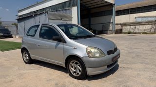Toyota Yaris 1999-thumb-1