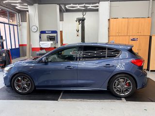 Ford Focus 2018 st line-thumb-3