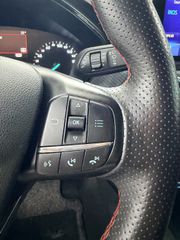 Ford Focus 2018 st line-thumb-11