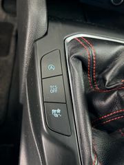 Ford Focus 2018 st line-thumb-17