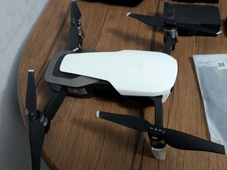 Multicopters-Drones DJI 2019 mavic air-thumb-1
