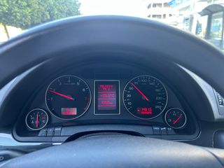 Audi A4 2001-thumb-6