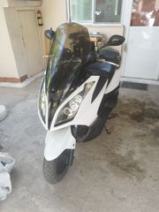Kymco Downtown 300i 2011