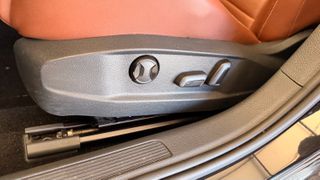 Volkswagen Golf 2016 DSG 2.0-thumb-8