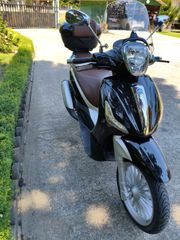 Piaggio Beverly 300 2012-thumb-1