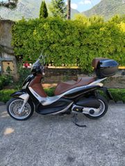 Piaggio Beverly 300 2012-thumb-3