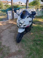 Suzuki GSX 650 2011 GSX650F-thumb-3