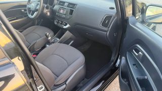 Kia Rio 2015-thumb-17