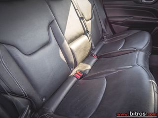 Jeep Compass 2022 1.3 PHEV T4 240 S 4XE ATX LIMITED-thumb-7