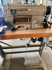 Πωλείται επαγγελματική ραπτομηχανή Brother Lockstitch