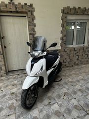 Piaggio Beverly 400 2021