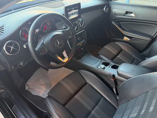 Mercedes-Benz GLA 180 2018 DIESEL AUTO-thumb-5