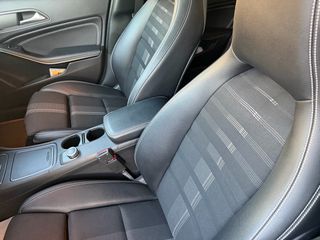 Mercedes-Benz GLA 180 2018 DIESEL AUTO-thumb-7