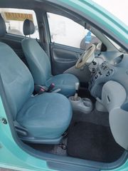 Toyota Yaris 1999-thumb-11