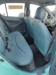 Toyota Yaris 1999-thumb-13