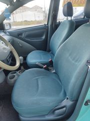 Toyota Yaris 1999-thumb-17