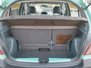 Toyota Yaris 1999-thumb-18