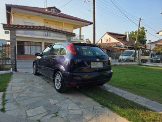 Ford Focus 2003-thumb-6