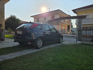 Ford Focus 2003-thumb-8