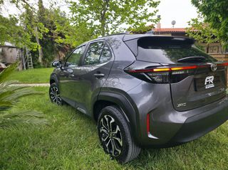 Toyota Yaris Cross 2024 HYBRID AUTOMATIC-thumb-1