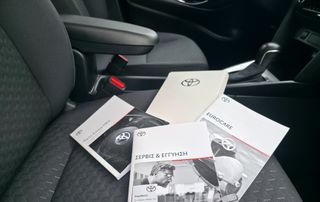 Toyota Yaris Cross 2024 HYBRID AUTOMATIC-thumb-8