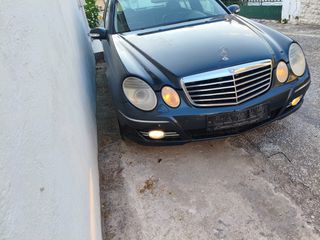 Mercedes-Benz E 220 2004 CDI-thumb-1