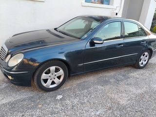 Mercedes-Benz E 220 2004 CDI-thumb-2