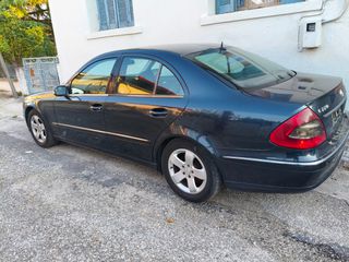 Mercedes-Benz E 220 2004 CDI-thumb-3