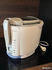 Φριτέζα λαδιού Philips Essence HD 6180