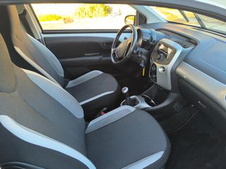 Toyota Aygo (X) 2016-thumb-19