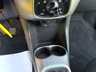 Toyota Aygo (X) 2016-thumb-35