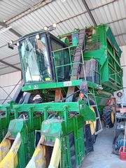 Βαμβακοσυλέκτες John Deere 2010