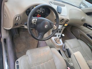 Alfa Romeo Alfa 166 2006-thumb-20
