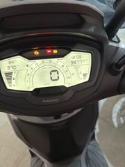 Piaggio Beverly 310 2026 310s-thumb-2