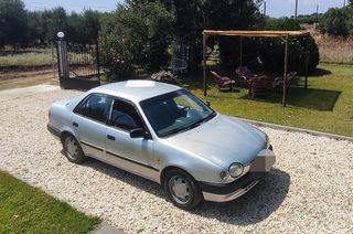 Toyota Corolla 1999