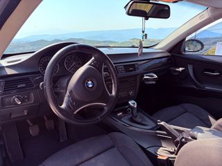 Bmw 320 2010-thumb-10