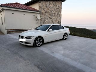 Bmw 320 2010-thumb-6