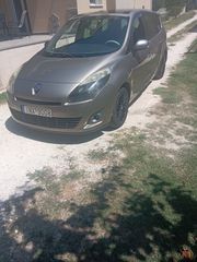 Renault Grand Scenic 2012