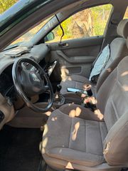 Audi A3 1999-thumb-9